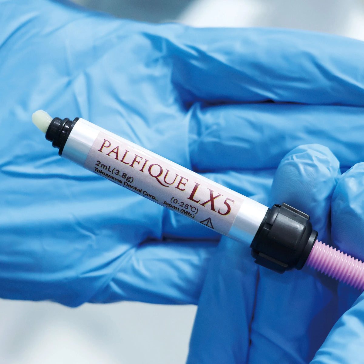 Light-Cured Composite Resin (3.8g, Shade Range)